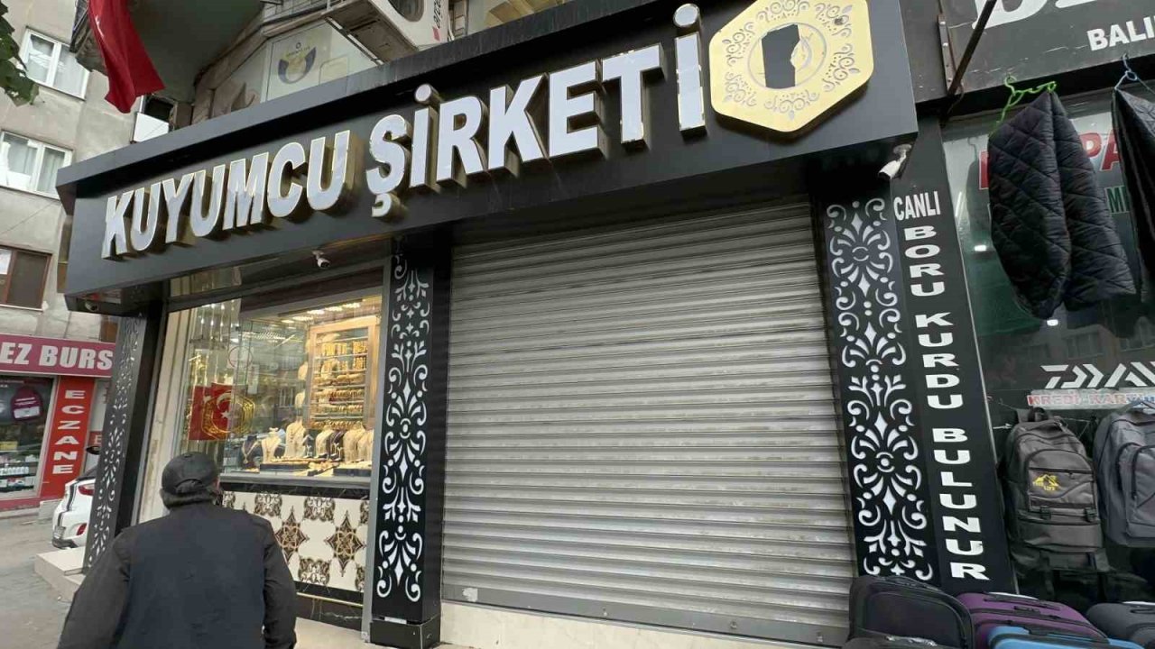 Bursa'da Suriyeli Kuyumcu, Milyonlarca Liralık Altınla Kayboldu